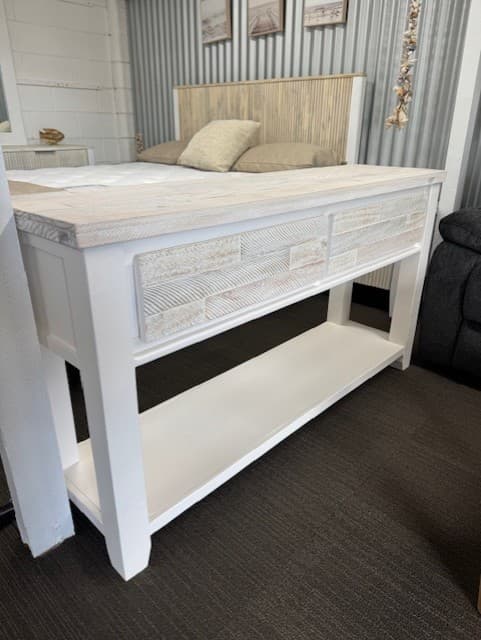 Valencia Console