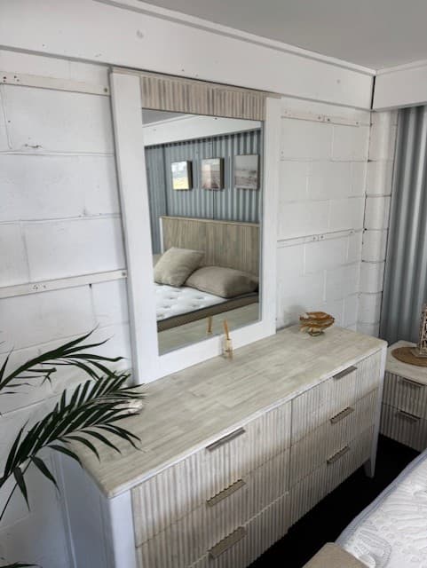 Beachcomber Dresser